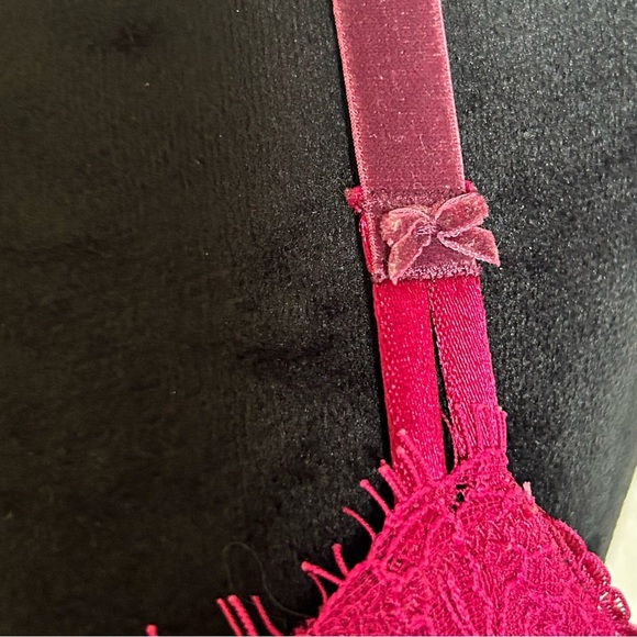Victoria’s Secret Womans 36 C Dream Angles Push-Up Pink Lace Bra - Picture 5 of 11
